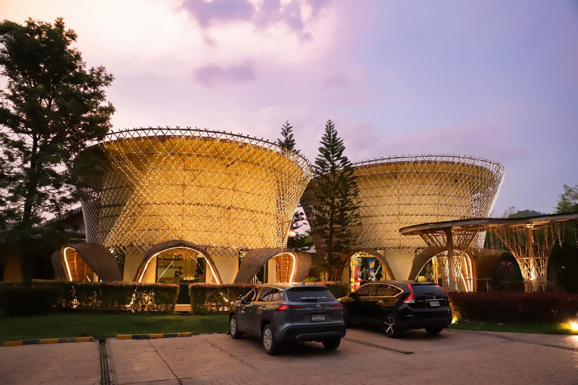 Recall Isaan Isan Concept At Khaoyai Sha Extra Hotel Mu Si